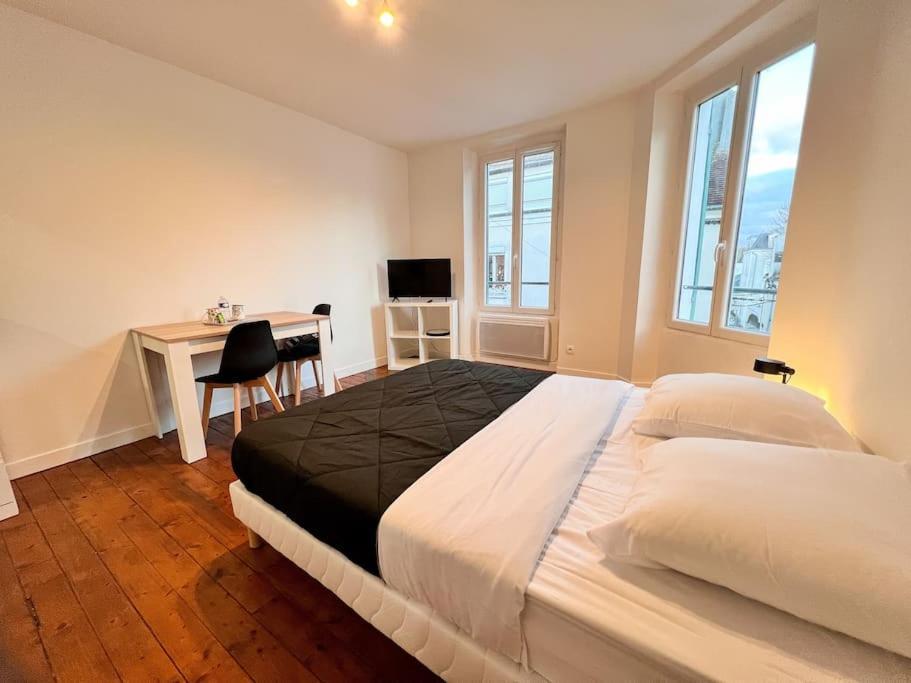 Appartement Maciet 4- Centre Ville Meaux-Gare-Disney Ngoại thất bức ảnh